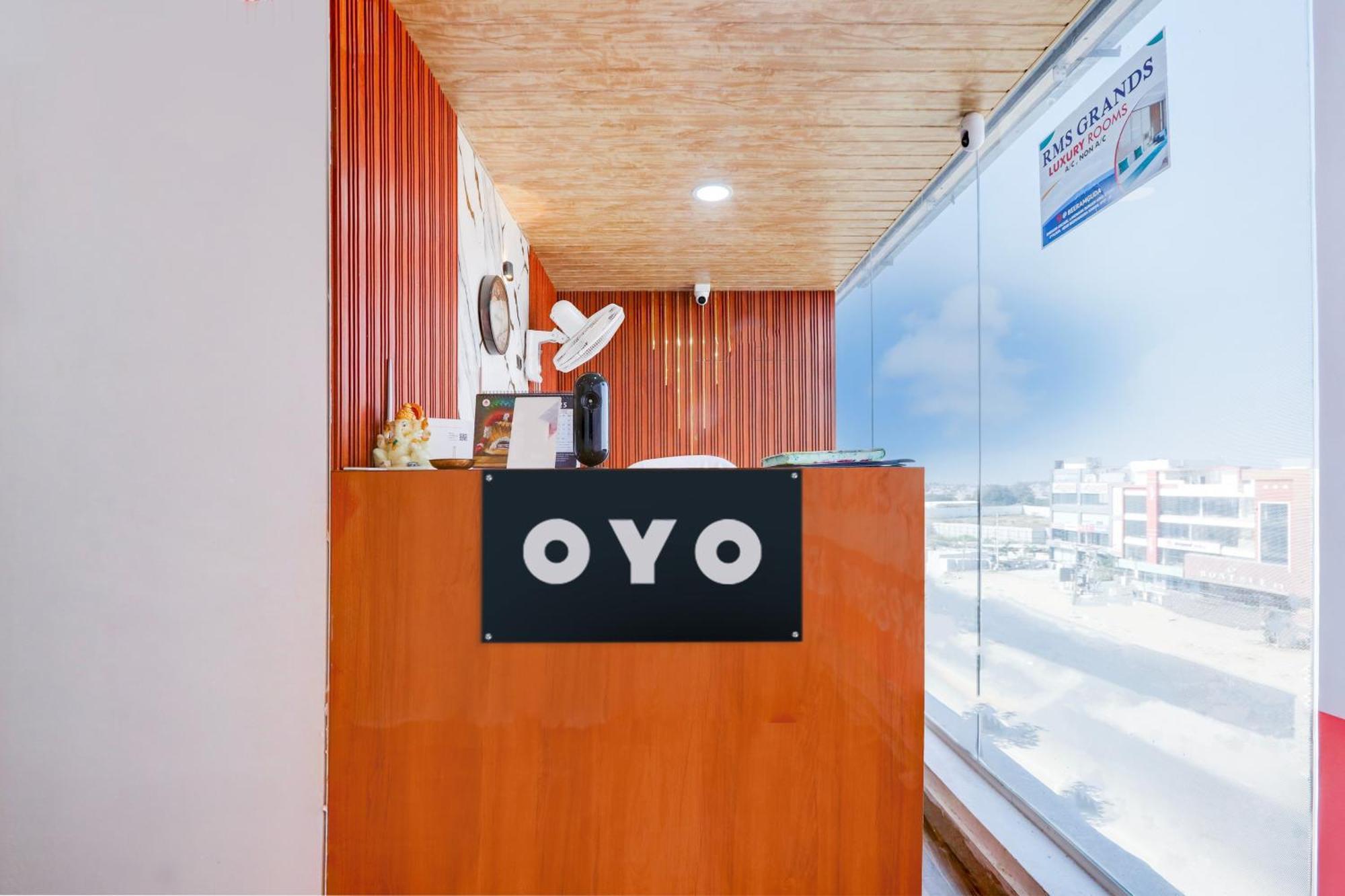 Hotel O Rms Grand Patancheru Экстерьер фото