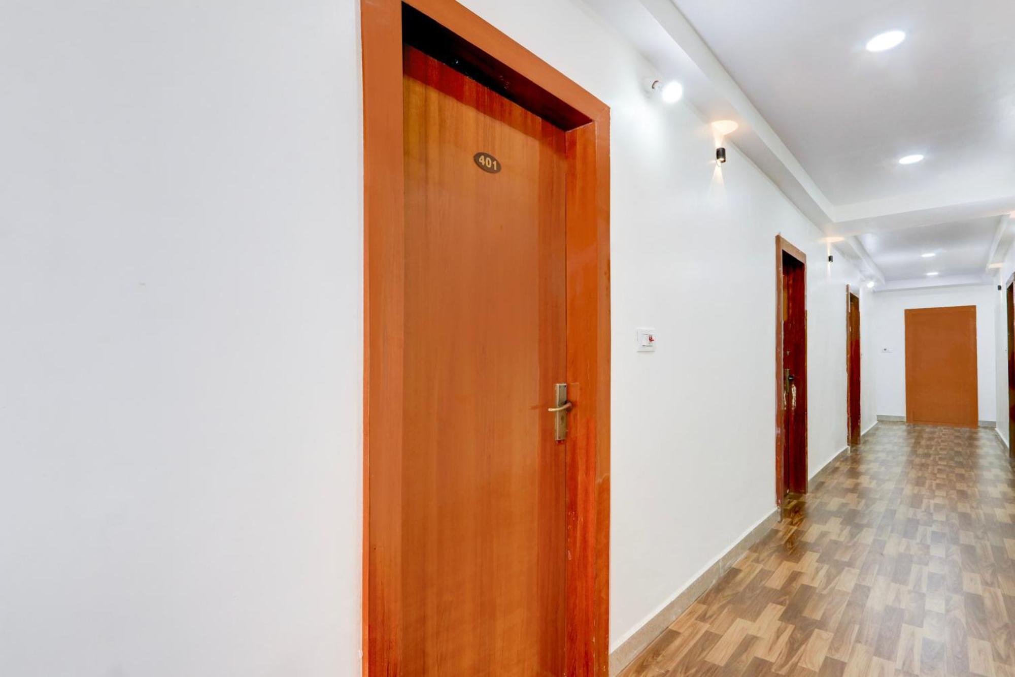 Hotel O Rms Grand Patancheru Экстерьер фото